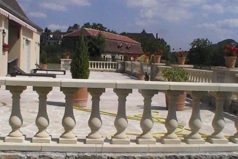 4 bedrooms Villa in Dordogne, France No. 81947 9