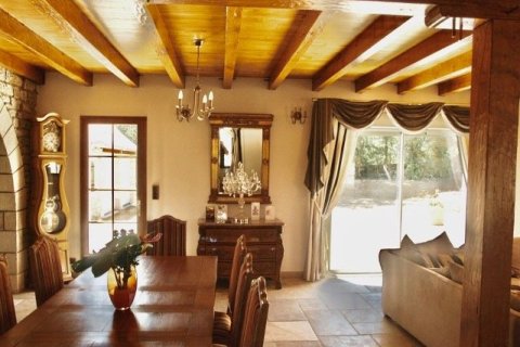 4 bedrooms Villa in Dordogne, France No. 81947 5
