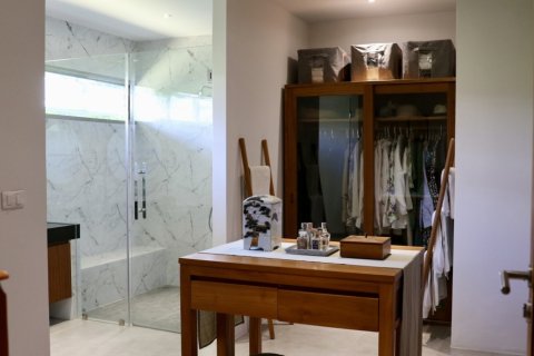 Villa in Phuket, Thailand No. 97381 11
