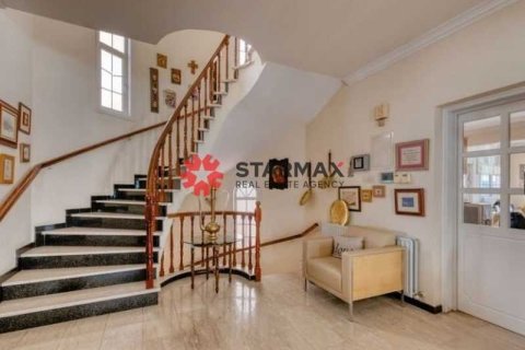 7 bedrooms Villa in Larnaca, Cyprus No. 82722 3