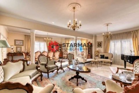7 bedrooms Villa in Larnaca, Cyprus No. 82722 2