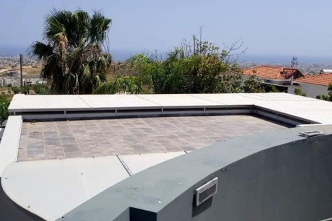 4 bedrooms Villa in Limassol, Cyprus No. 106297 8
