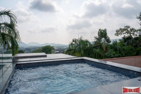 5 bedrooms Villa in Kathu, Thailand No. 96419 2