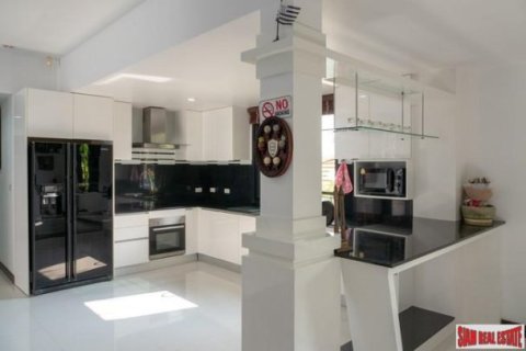 5 bedrooms Villa in Kathu, Thailand No. 96419 7