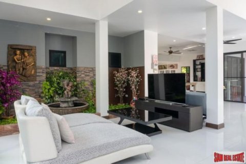 5 bedrooms Villa in Kathu, Thailand No. 96419 14