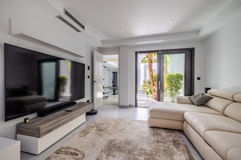 5 bedrooms Villa in My Loc, Vietnam No. 85943 19