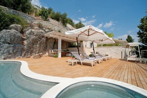 6 rooms Villa in Corfu, Greece No. 59219 9
