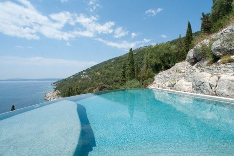 6 rooms Villa in Corfu, Greece No. 59219 3