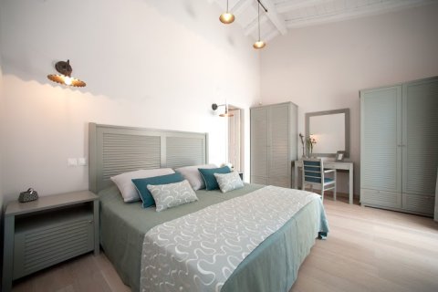 6 rooms Villa in Corfu, Greece No. 59219 25