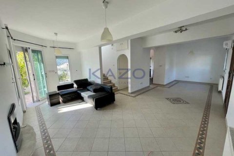 Дом с 3 спальнями в Агиос Тихонас, Кипр №62829 3