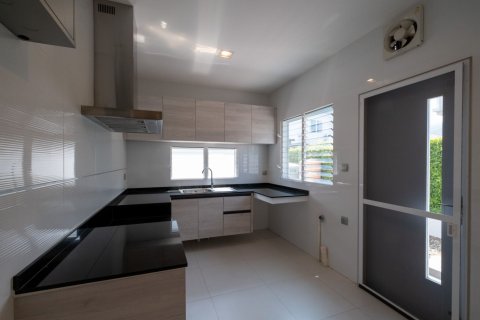 4 dormitorios House en Chiang Mai, Thailand No. 98227 15