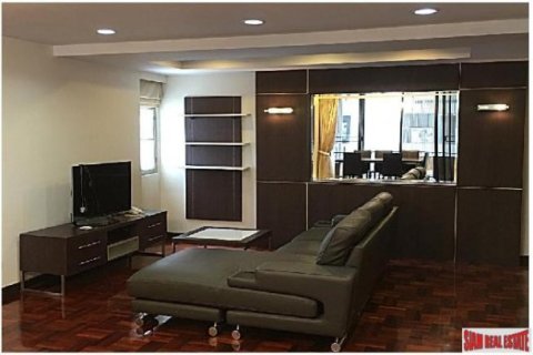 3 bedrooms House in Bangkok, Thailand No. 97128 2