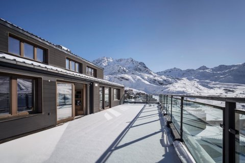 8 bedrooms Apartment in Les Belleville, France No. 99518 1