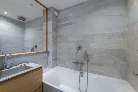 8 bedrooms Apartment in Les Belleville, France No. 99518 18