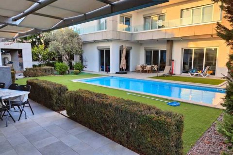 6 bedrooms House in Erimi, Cyprus No. 79383 11