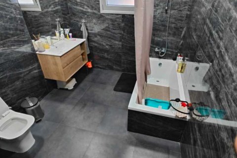 6 bedrooms House in Erimi, Cyprus No. 79383 10