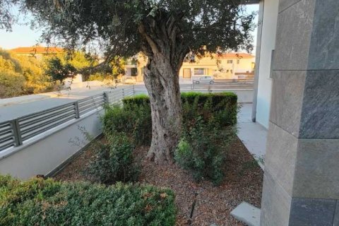 6 bedrooms House in Erimi, Cyprus No. 79383 6