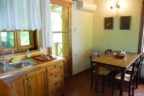 3 bedrooms Building in Thasos, Greece No. 109089 5