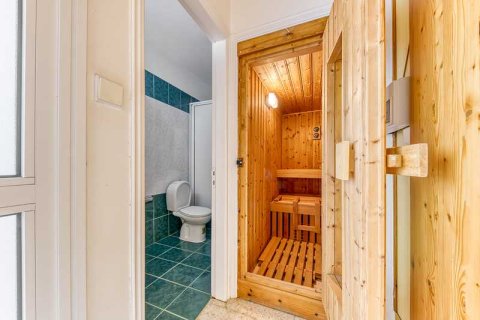 6 bedrooms House in Agios Athanasios, Cyprus No. 101761 6