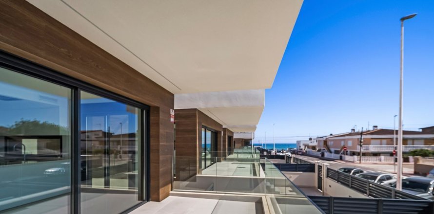 4 dormitorios Villa en Torrevieja, Spain No. 126327