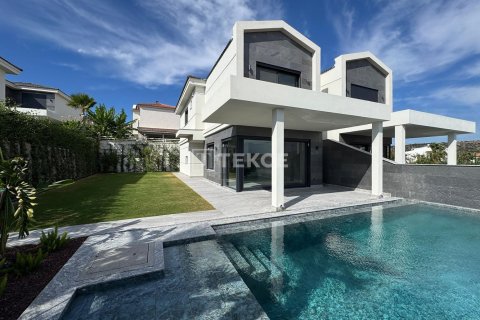 3 bedrooms Villa in Cesme, Turkey No. 113112