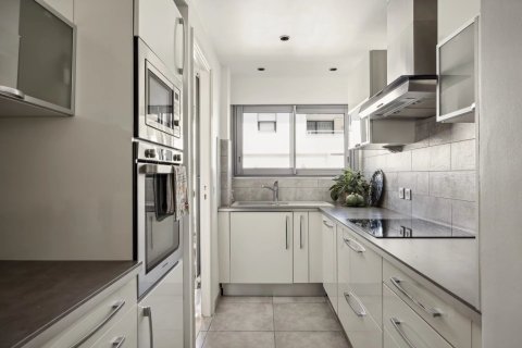 3 bedrooms Apartment in Cannes, France No. 68041 4