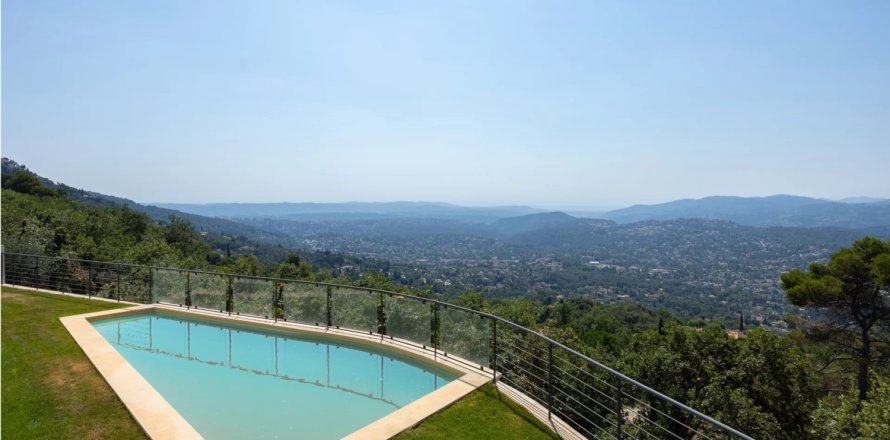 4 bedrooms Villa in Speracedes, France No. 68749