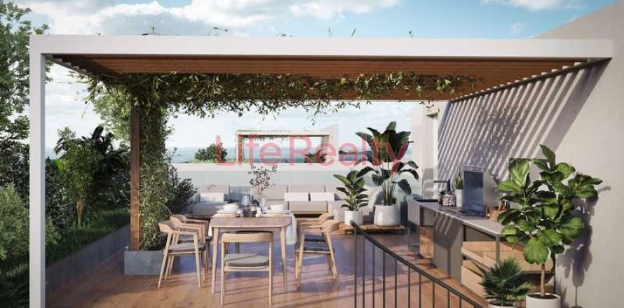 2 bedrooms Penthouse in Limassol, Cyprus No. 82147