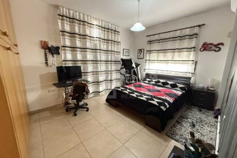 Дом с 5 спальнями в Агиос Афанасиос, Кипр №101366 14