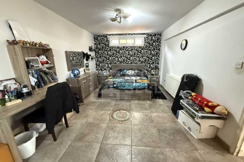 Дом с 5 спальнями в Агиос Афанасиос, Кипр №101366 15