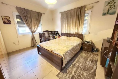 Дом с 5 спальнями в Агиос Афанасиос, Кипр №101366 13