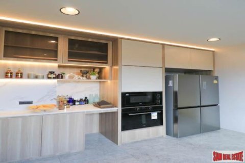 4 bedrooms Villa in Pattaya, Thailand No. 97031 21