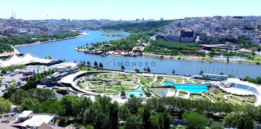 2 chambres Appartement à Beyoglu, Turkey No. 124000