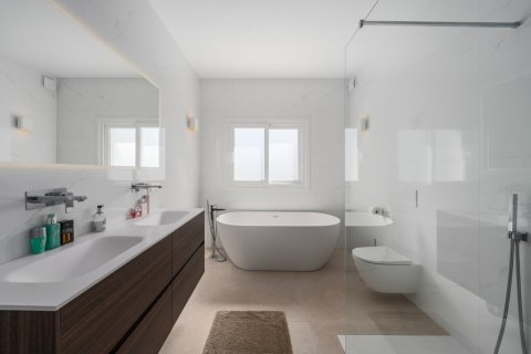 4 bedrooms Properties in Dinh An, Vietnam No. 92306 25