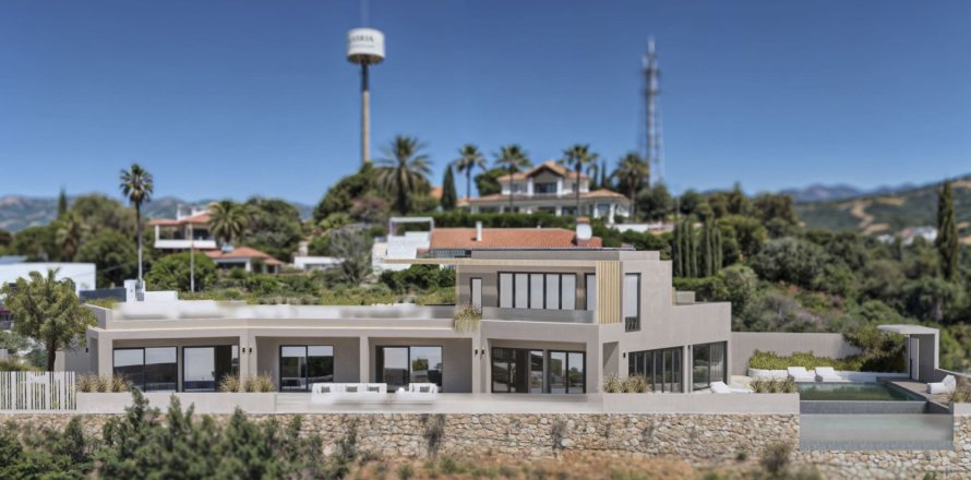 4 bedrooms Villa in Marbella, Spain No. 111870