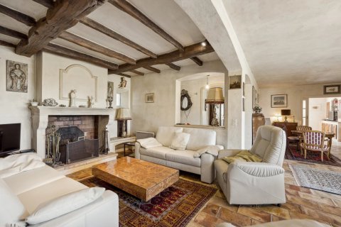 4 bedrooms Villa in Cagnes-sur-Mer, France No. 79623 6
