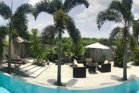 300m² Villa in Phuket, Thailand No. 97410 18