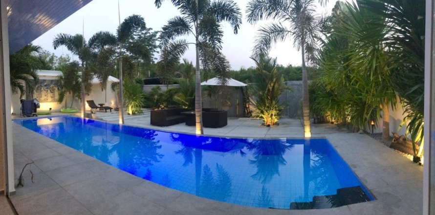 Studio Villa on the Phuket, Thailand No. 97410