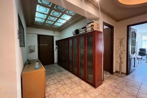 Коммерческая недвижимость с 4 комнатами в Кавала, Греция №107208 2