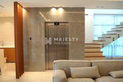 6 bedrooms Villa in Agios Athanasios, Cyprus No. 100586 15