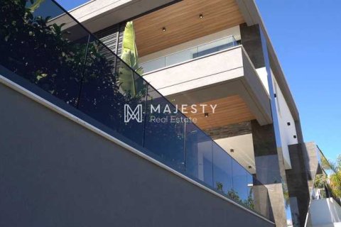 6 bedrooms Villa in Agios Athanasios, Cyprus No. 100586 4