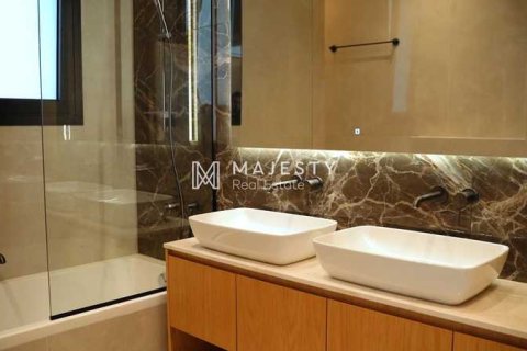 6 bedrooms Villa in Agios Athanasios, Cyprus No. 100586 13