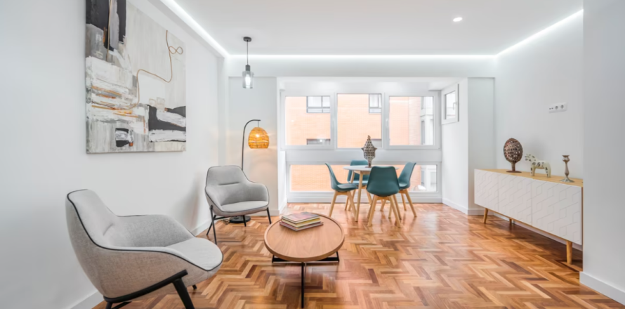 2 bedrooms Apartment in Madrid, Spain No. 99101