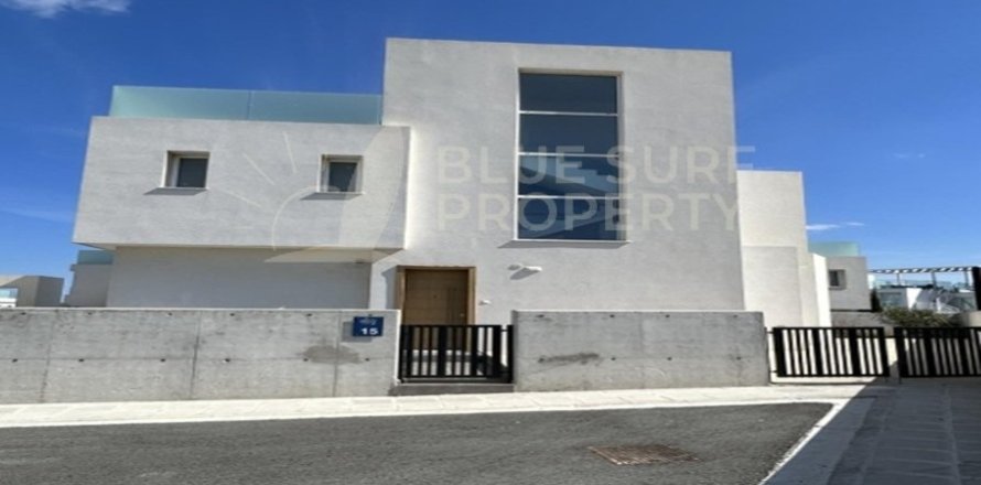 4 bedrooms Villa in Protaras, Cyprus No. 104854