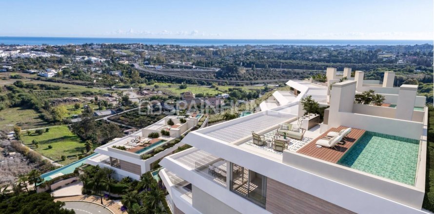 3 bedrooms Penthouse in Benahavis, Spain No. 122735