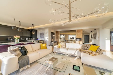 5 chambres Appartement à Cannes, France No. 82379 4