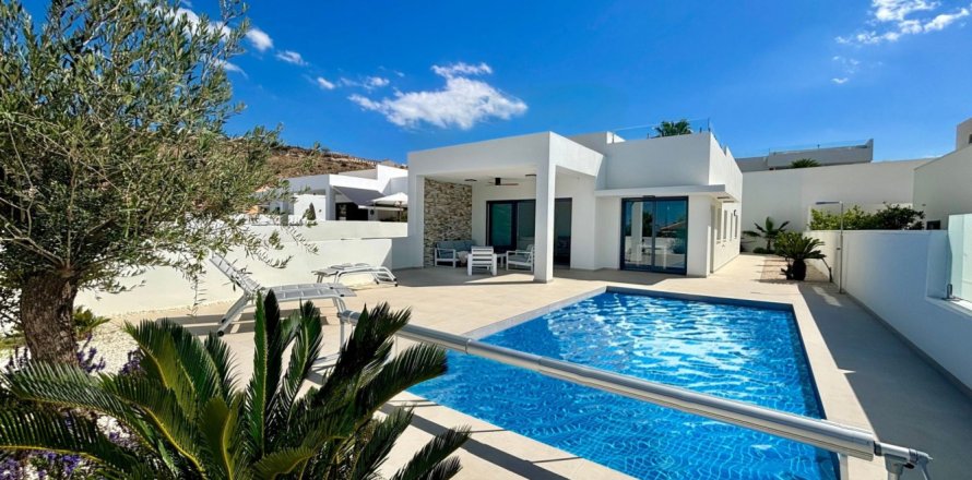 3 bedrooms Villa in Ciudad Quesada, Spain No. 127819