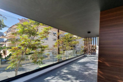 3 bedrooms Apartment in Limassol, Cyprus No. 78658 3