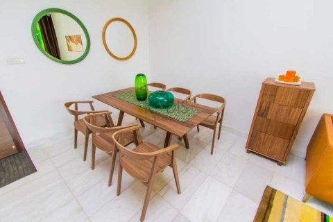 2 bedrooms Apartment in Limassol, Cyprus No. 102157 4