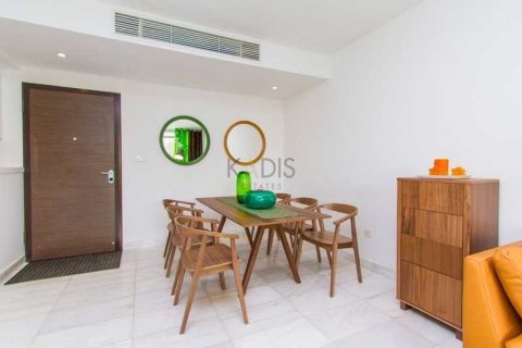 2 bedrooms Apartment in Limassol, Cyprus No. 102157 2